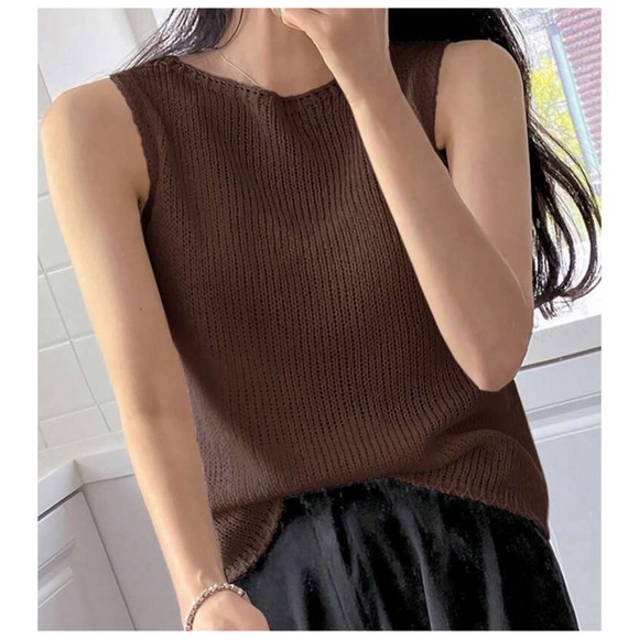 Tops - brown knit top